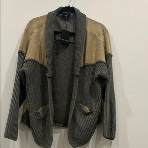 HeysonWomen's Two-Tone Cardigan Sweater